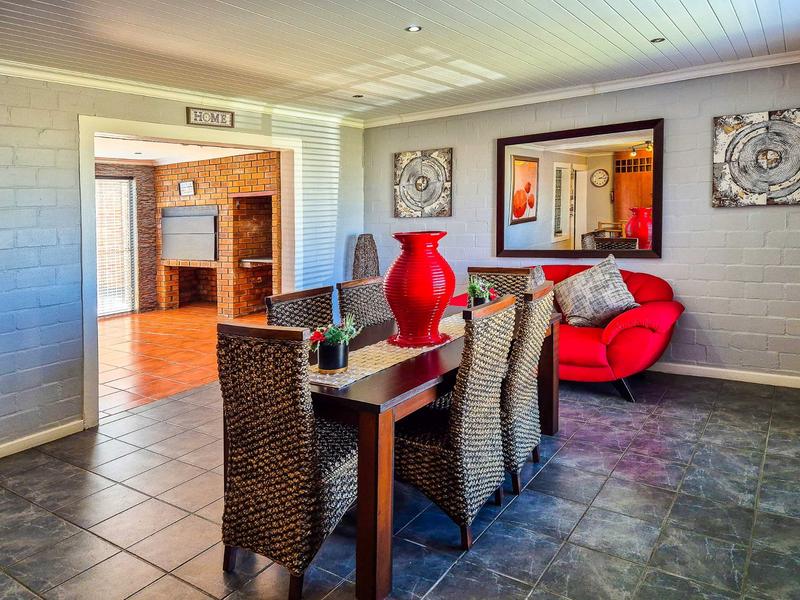 4 Bedroom Property for Sale in Protea Heights Western Cape